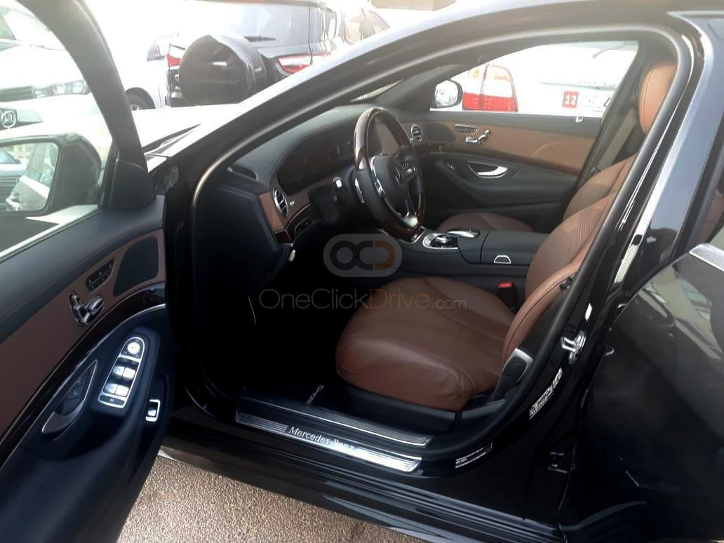 Black Mercedes Benz S450 2019 for rent in Dubai 4